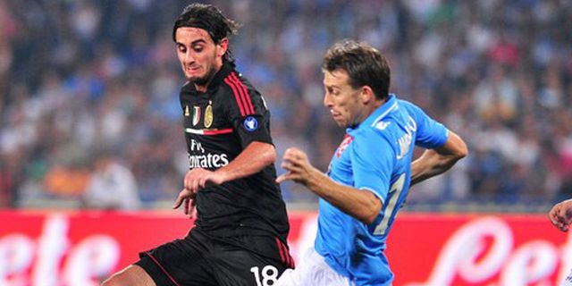 Cedera Panjang, Donadel Kritik Tim Medis Napoli Cedera Panjang, Donadel Kritik Tim Medis Napoli