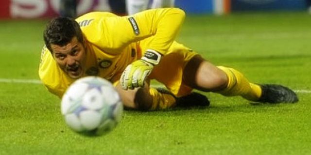 Julio Cesar Masih Percayai Pertahanan Inter