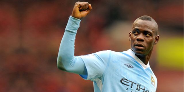 Balotelli: Jangan Main Kembang Api Sembarangan! Balotelli: Jangan Main Kembang Api Sembarangan!