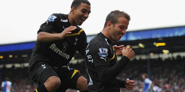Jadi Pahlawan, VDV Pilih Sanjung Lini Belakang Spurs Jadi Pahlawan, VDV Pilih Sanjung Lini Belakang Spurs