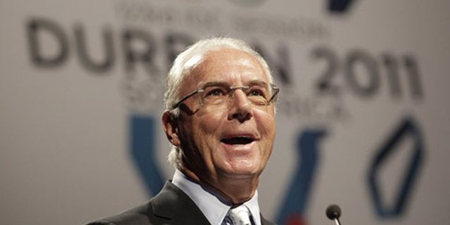 Beckenbauer Serukan Perubahan Aturan Offside Beckenbauer Serukan Perubahan Aturan Offside