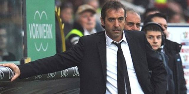 Tak Sekalipun Raih Kemenangan, Cesena Pecat Pelatihnya