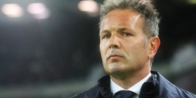 Mihajlovic: Jangan Cemooh La Viola Mihajlovic: Jangan Cemooh La Viola