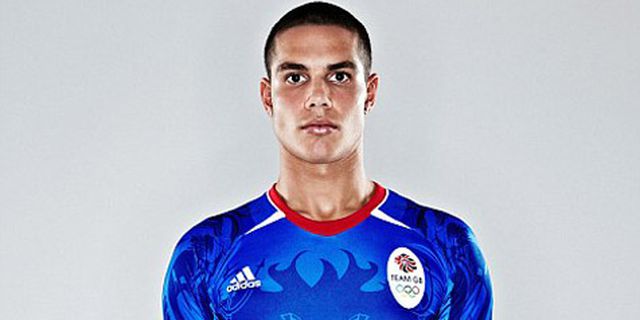 Rodwell Susul Bale dan Ramsey Pakai Kostum Britania Raya