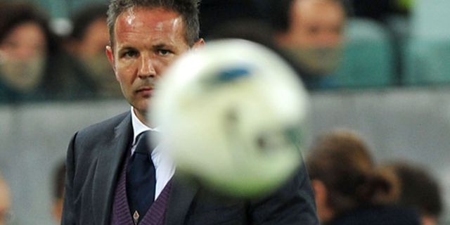 Fiorentina Pecat Mihajlovic, Tunjuk Delio Rossi