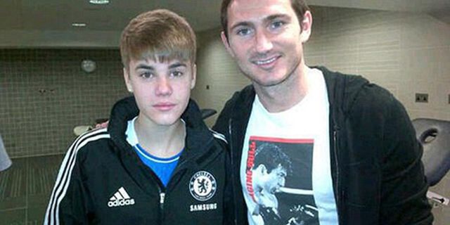 Justin Bieber Dari Barca Membelot ke Chelsea? Justin Bieber Dari Barca Membelot ke Chelsea?