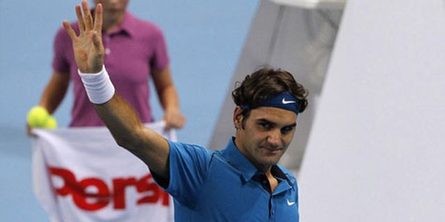 Federer Taklukkan Tsonga di Final ATP Federer Taklukkan Tsonga di Final ATP