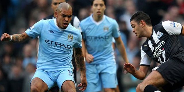 De Jong Berharap Kontrak Baru Dari City