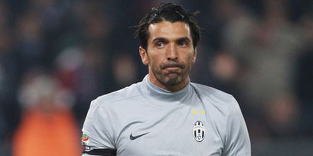 Buffon: Kaki Juve Tetap Menginjak Tanah Buffon: Kaki Juve Tetap Menginjak Tanah