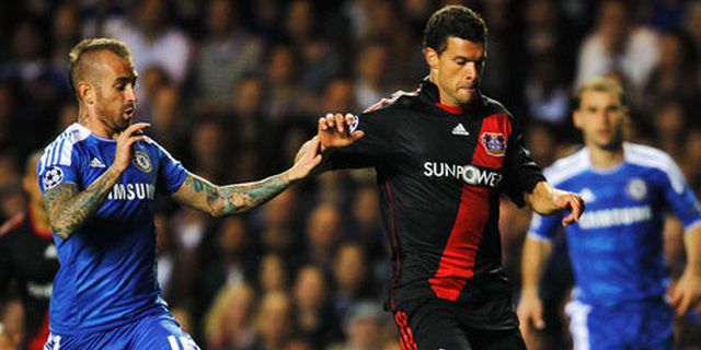 Ballack: Chelsea Mampu Bangkit Dari Krisis