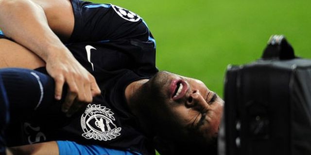 Arsenal Kehilangan Andre Santos Karena Cedera