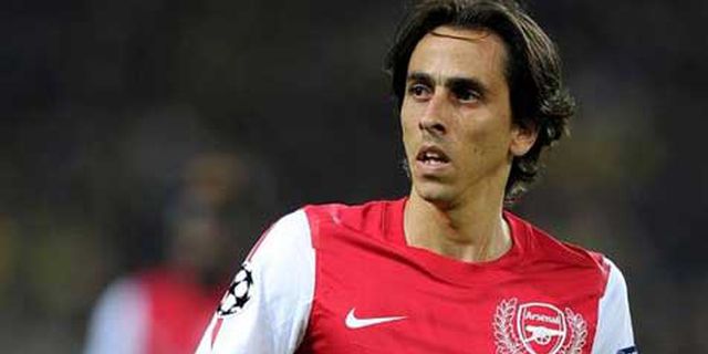 Benayoun: Fans Arsenal Telah Lupakan Fabregas dan Nasri