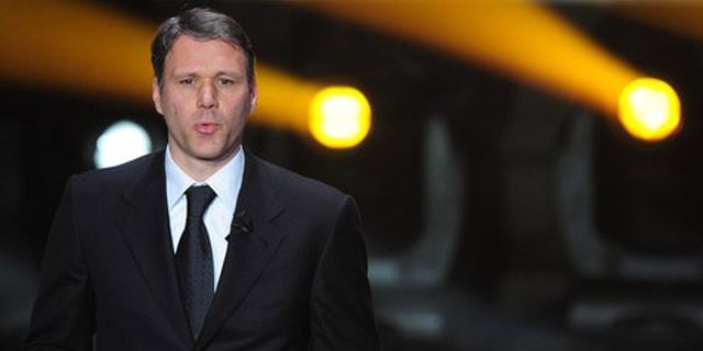 Van Basten: Messi Layak Raih Ballon d'Or Van Basten: Messi Layak Raih Ballon d'Or