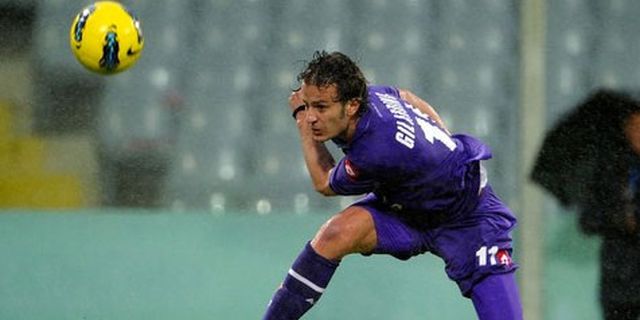 Gilardino Jalani Tes Medis di Marassi
