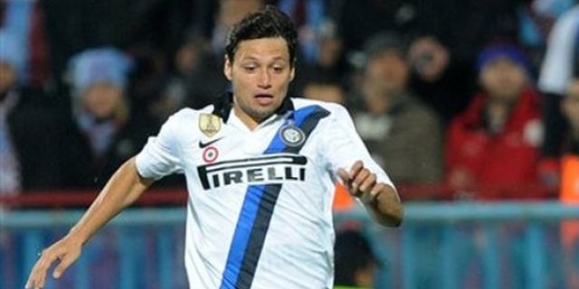 Inter Tak Akan Permanenkan Zarate