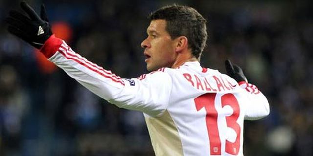 Dilepas Leverkusen, Ballack Tolak Pensiun