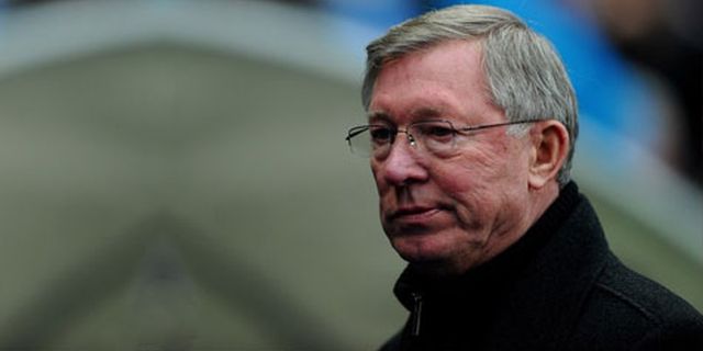 Sir Alex: Kompany Layak Diusir Wasit Sir Alex: Kompany Layak Diusir Wasit