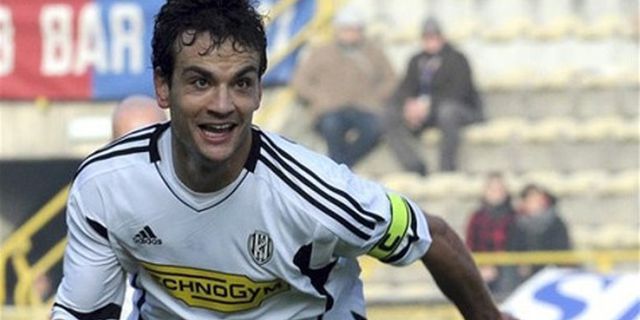 Mourinho Minta Madrid Beli Marco Parolo