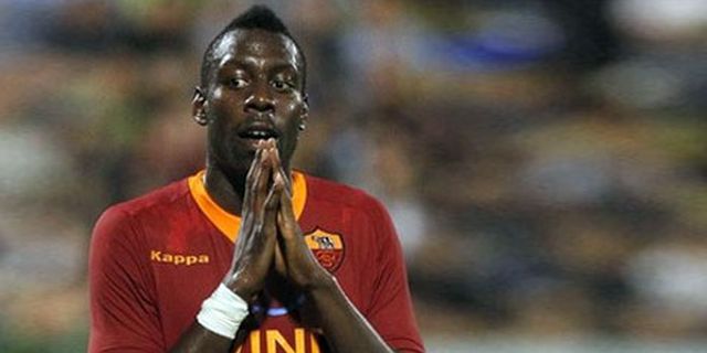 Resmi: Parma Datangkan Okaka Dari AS Roma Resmi: Parma Datangkan Okaka Dari AS Roma