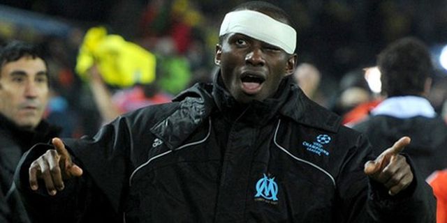 Marseille Kehilangan Stephane Mbia Selama Sebulan