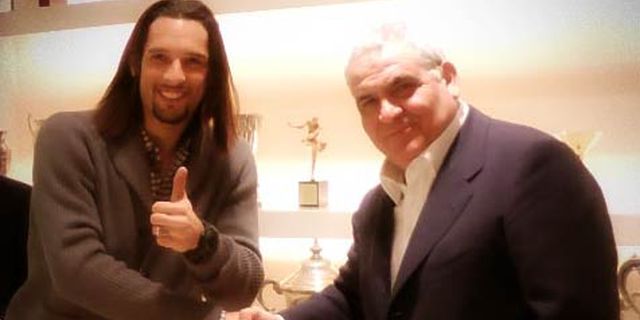 Amauri Tolak Kontrak Jangka Panjang di Fiorentina Amauri Tolak Kontrak Jangka Panjang di Fiorentina