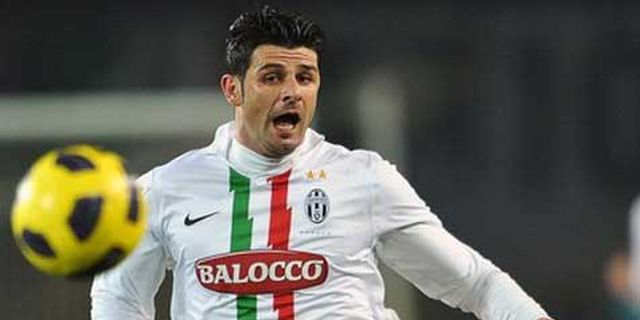 Iaquinta Resmi Dipinjamkan ke Cesena Iaquinta Resmi Dipinjamkan ke Cesena