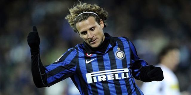 Forlan Masuk Skuad Liga Champions Inter Milan