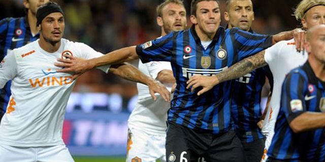 Cuaca Buruk, Duel Roma-Inter dan Milan-Napoli Dimajukan Cuaca Buruk, Duel Roma-Inter dan Milan-Napoli Dimajukan
