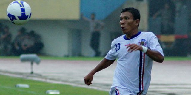 IPL Review: Tanpa Along, Arema Dipermalukan Persiba IPL Review: Tanpa Along, Arema Dipermalukan Persiba