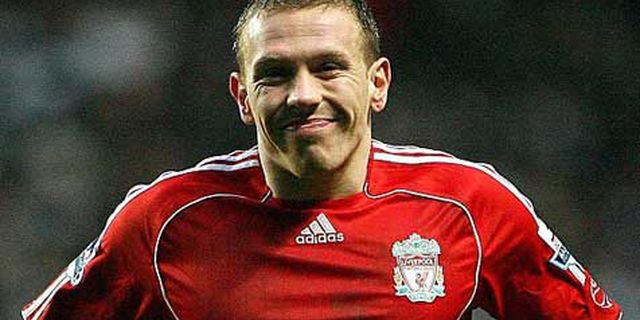 Kuyt: Bellamy Pemain Yang Luar Biasa Kuyt: Bellamy Pemain Yang Luar Biasa