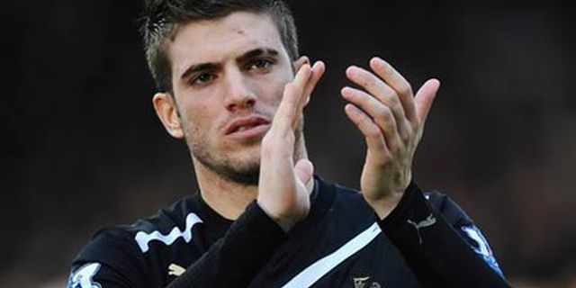 Jonas Gutierrez Terkesan Adaptasi Santon