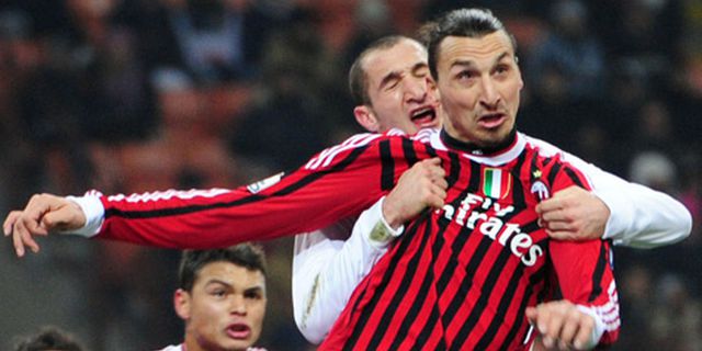 Chiellini Tuduh Ibra Menampar Marco Storari
