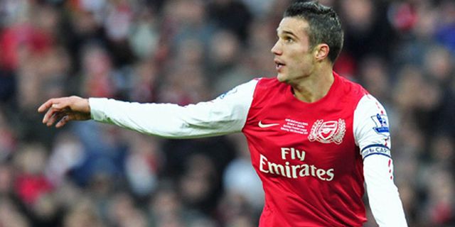 Bantah Marca, RVP Tak Pernah Tertarik ke Madrid Bantah Marca, RVP Tak Pernah Tertarik ke Madrid