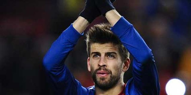 Pique Alami Kecelakaan Mobil Pique Alami Kecelakaan Mobil