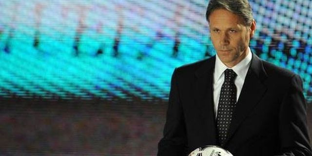 Van Basten Menuju Kursi Pelatih Heerenveen Van Basten Menuju Kursi Pelatih Heerenveen