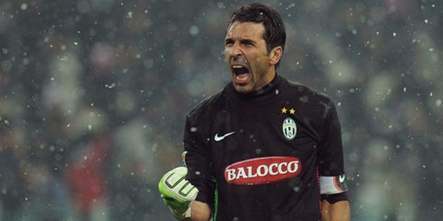 Buffon: Tiga Angka Yang Penuh Makna Buffon: Tiga Angka Yang Penuh Makna