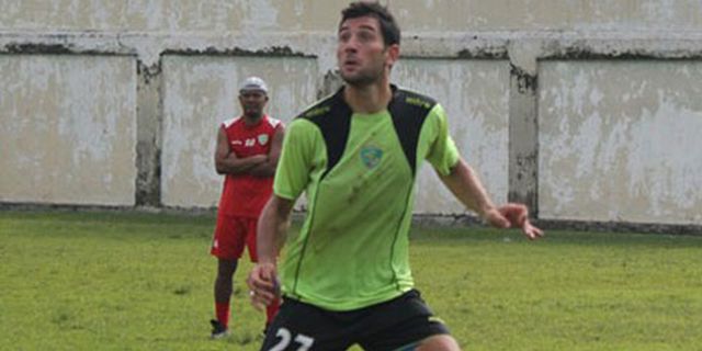 Barisic Bantah Mandulnya Persebaya Karena Pergantian Pelatih Barisic Bantah Mandulnya Persebaya Karena Pergantian Pelatih