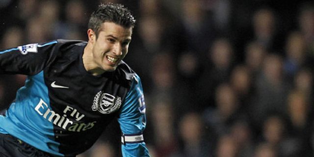Thiago Silva Ajak Van Persie ke AC Milan Thiago Silva Ajak Van Persie ke AC Milan