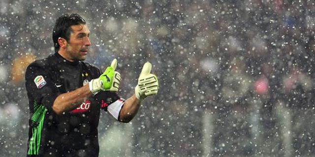 Juve Siap Perpanjang Kontrak Buffon, Barzagli dan De Ceglie Juve Siap Perpanjang Kontrak Buffon, Barzagli dan De Ceglie