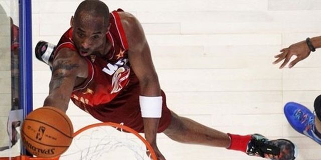 NBA: Kobe Bryant Lampaui Skor Michael Jordan di All-Star Game NBA: Kobe Bryant Lampaui Skor Michael Jordan di All-Star Game