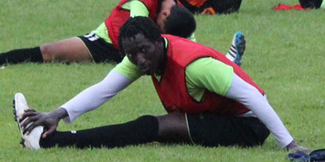 Ibrahima Tak Mungkin Turun Lawan Arema
