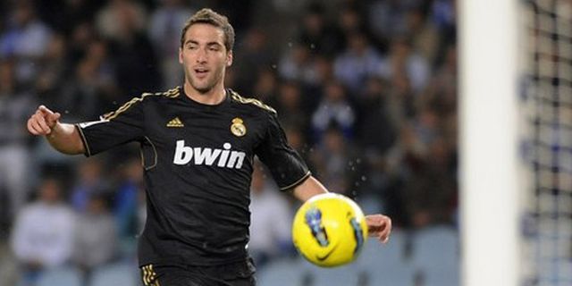 Paceklik Gol, Higuain Tak Panik Paceklik Gol, Higuain Tak Panik