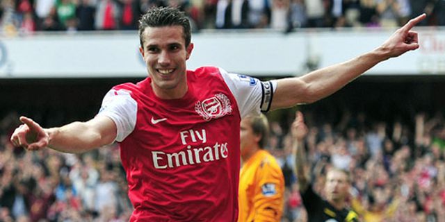 Arteta Yakin Robin van Persie Bakal Bertahan
