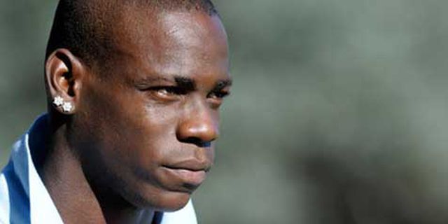 100% Yakin Balotelli Striker Terbaik Italia