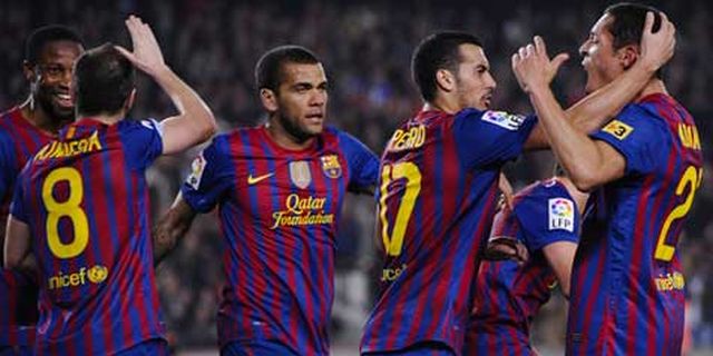 Alves: Barca, Jaga Peluang di La Liga! Alves: Barca, Jaga Peluang di La Liga!