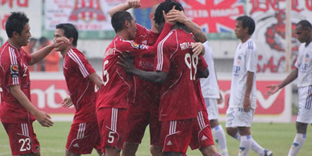 ISL Review: Deltras Akhiri Paceklik Kemenangan ISL Review: Deltras Akhiri Paceklik Kemenangan