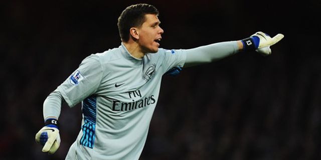 Szczesny Ingin Arsenal Rebut Peringkat Tiga dari Spurs Szczesny Ingin Arsenal Rebut Peringkat Tiga dari Spurs