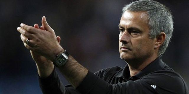 Mourinho Minta Madrid Hormati APOEL