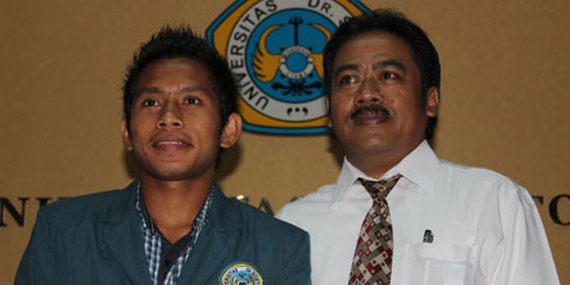 Unitomo Beri Peluang Pendidikan Melalui Beasiswa Atlet