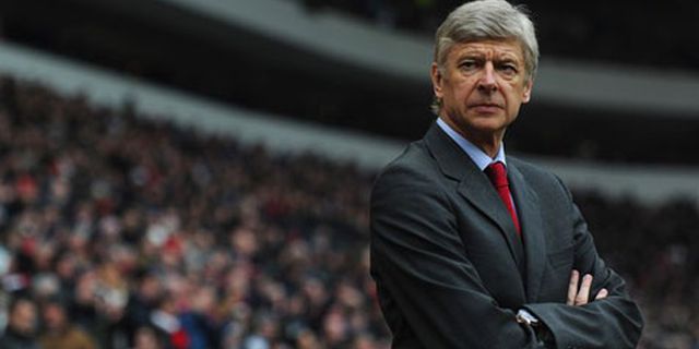 Wenger Puji Soliditas Lini Belakang Arsenal Wenger Puji Soliditas Lini Belakang Arsenal